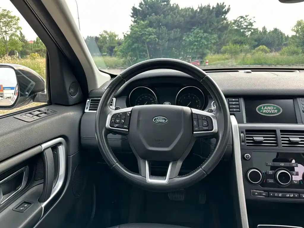 Land Rover Discovery Sport — миниатюра 22