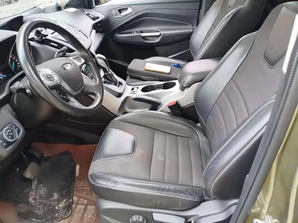 Ford Kuga — миниатюра 8