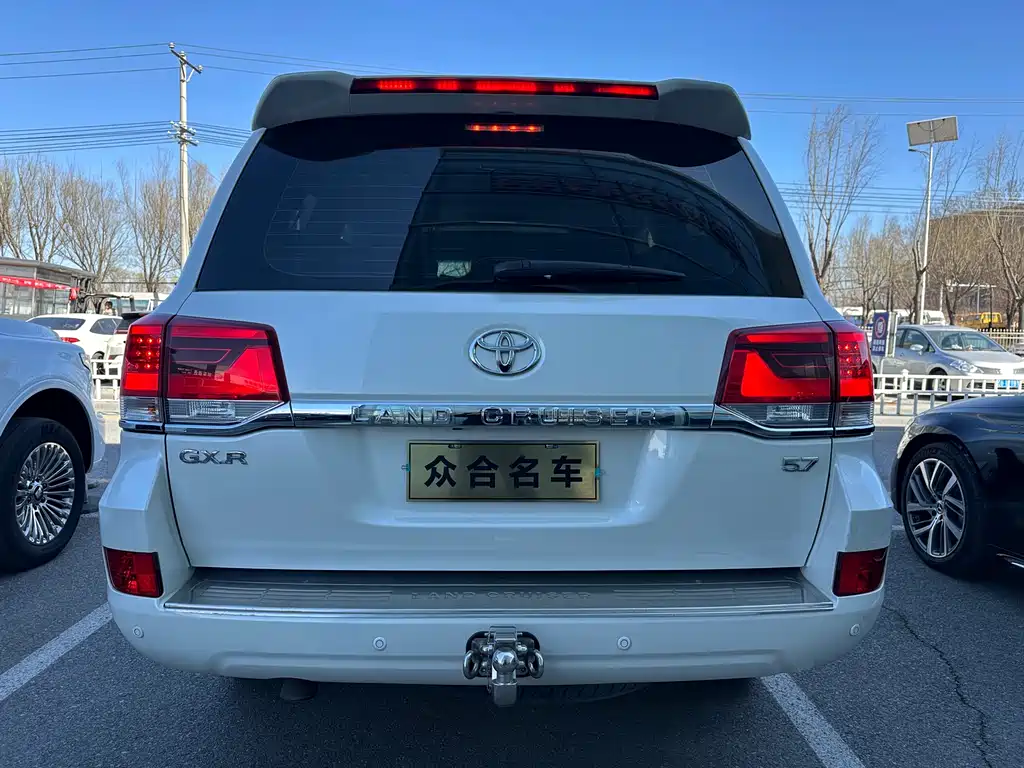 Toyota Land Cruiser - фото 3