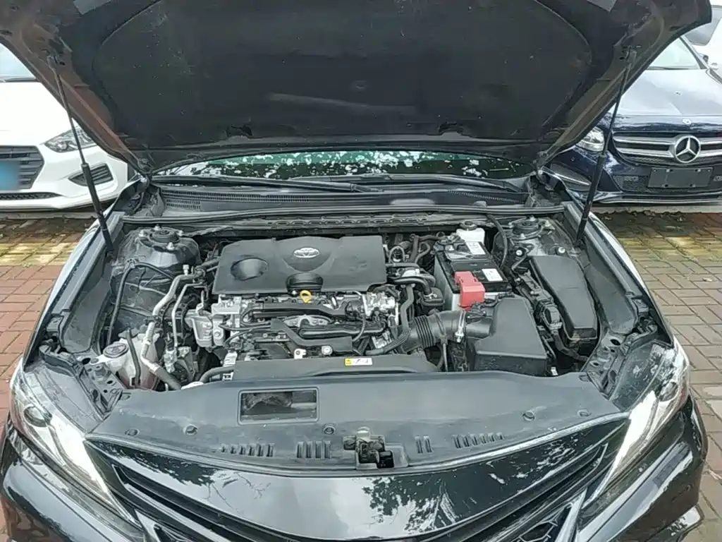 Toyota Camry — миниатюра 20