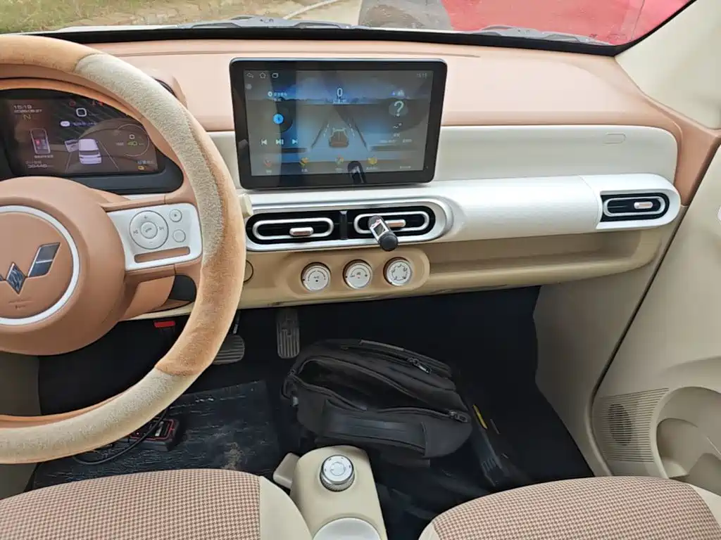 Wuling MINIEV — миниатюра 13