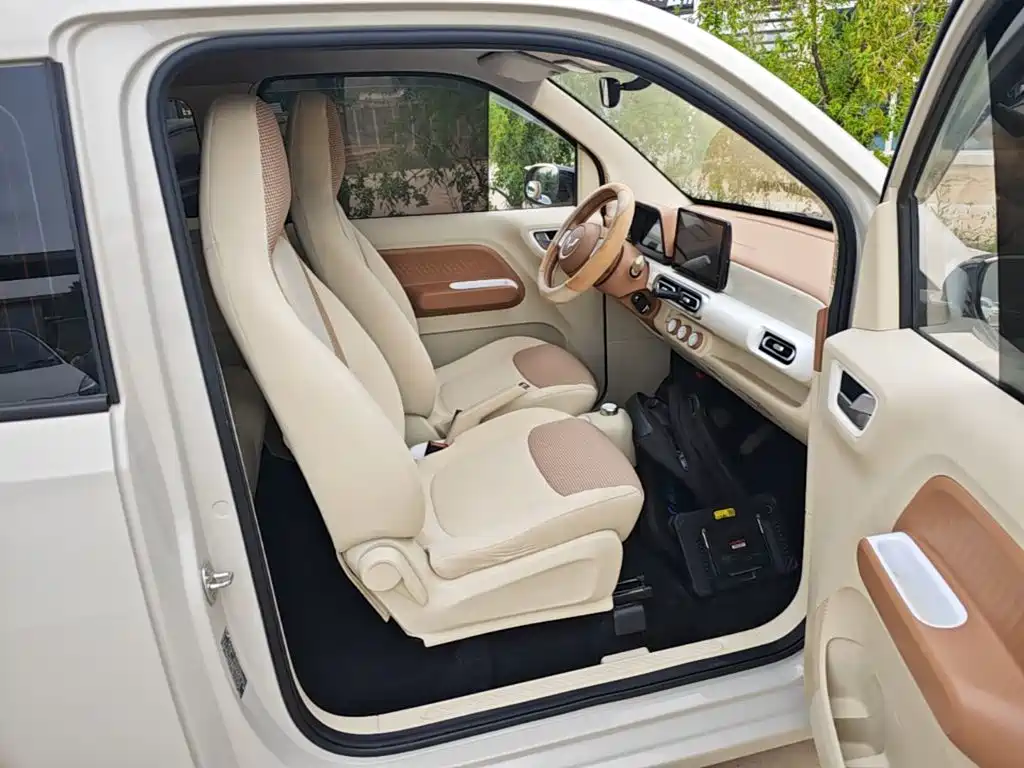 Wuling MINIEV — миниатюра 25