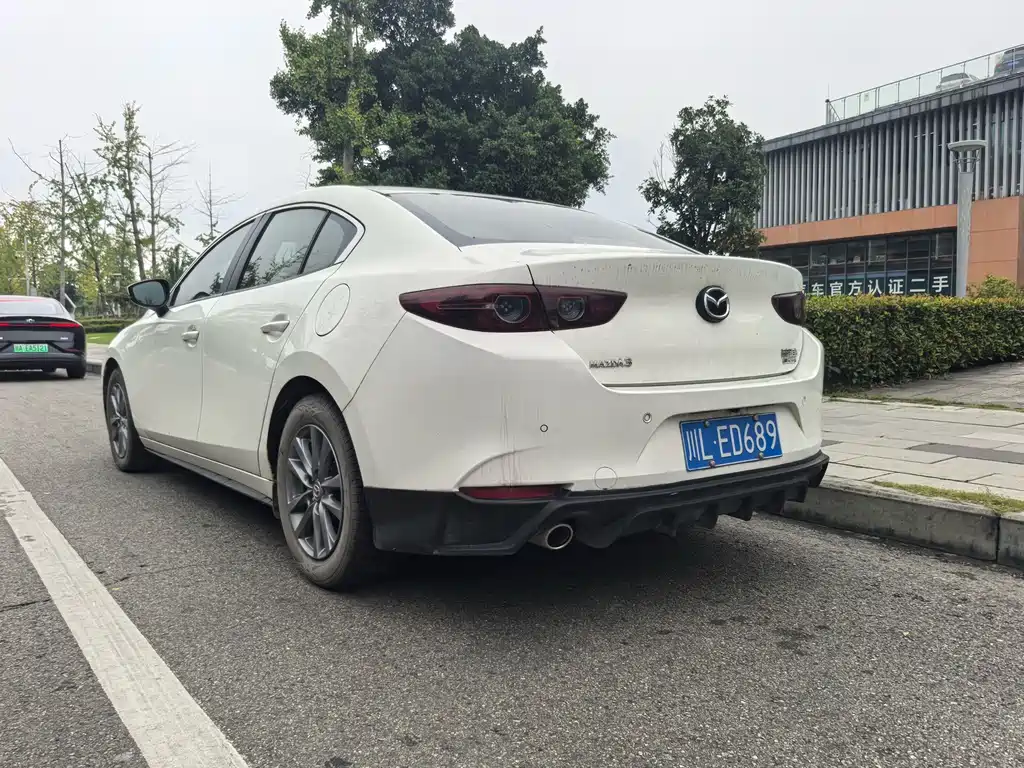 Mazda 3 Axela — миниатюра 5