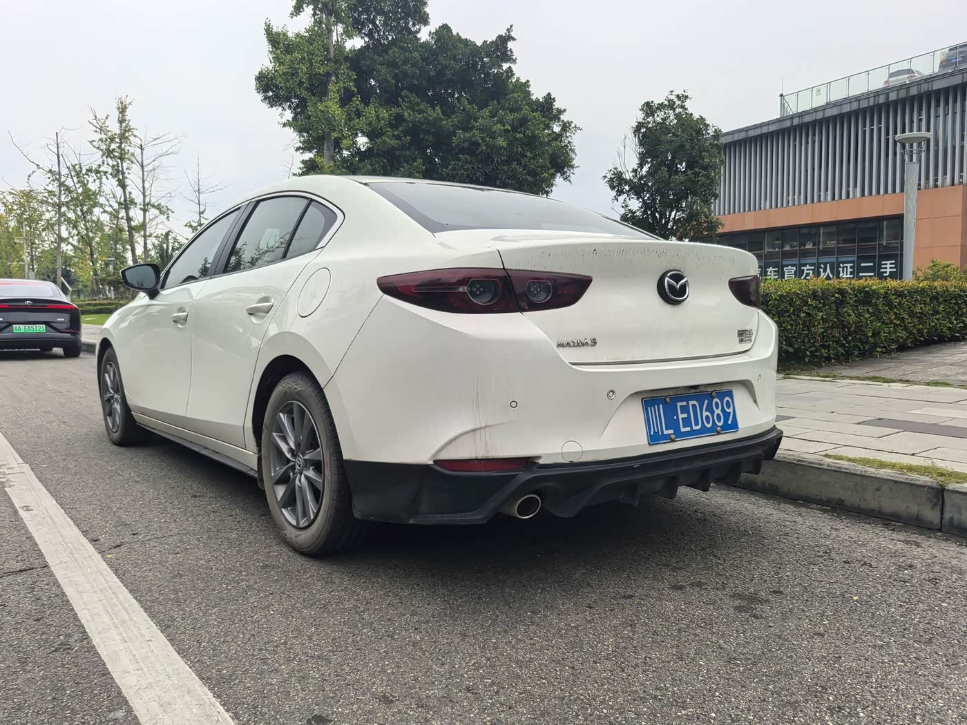 Mazda Mazda3 Axela 2.0 л 2024 г. Белый, пробег 18000 км