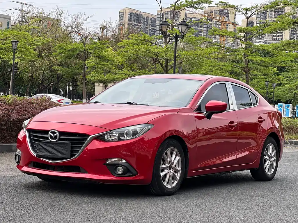 Mazda 3 Axela 2015