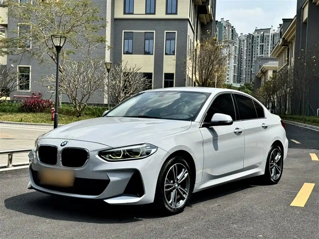 BMW 1 Series 2021