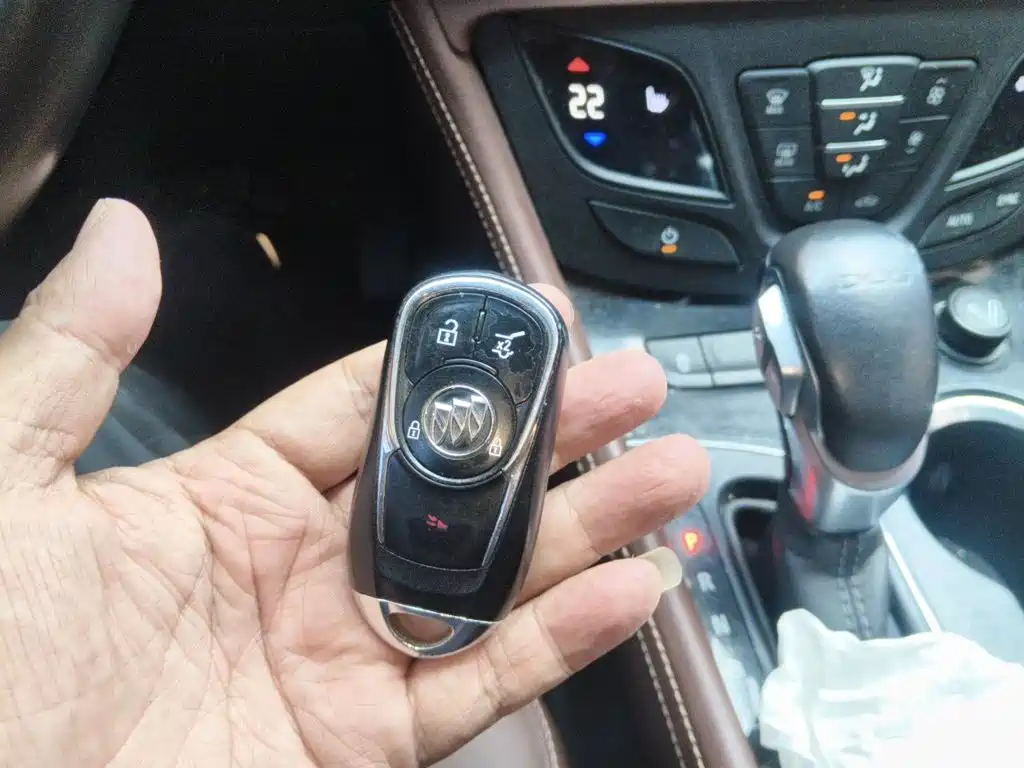 Buick Envision Plus — миниатюра 9
