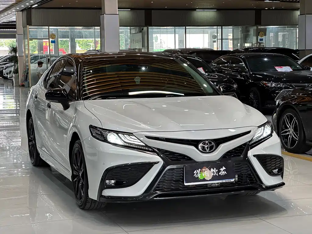Toyota Camry 2023 2.5S