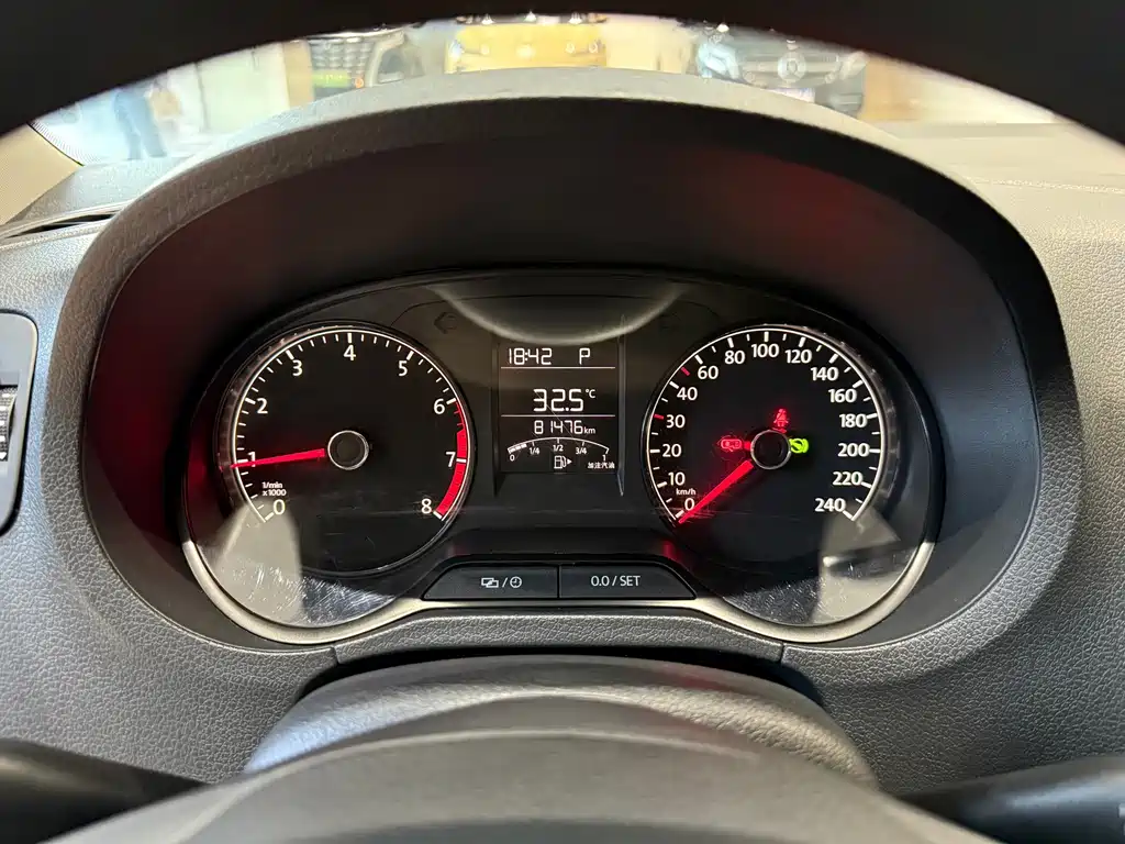 Volkswagen Polo — миниатюра 8