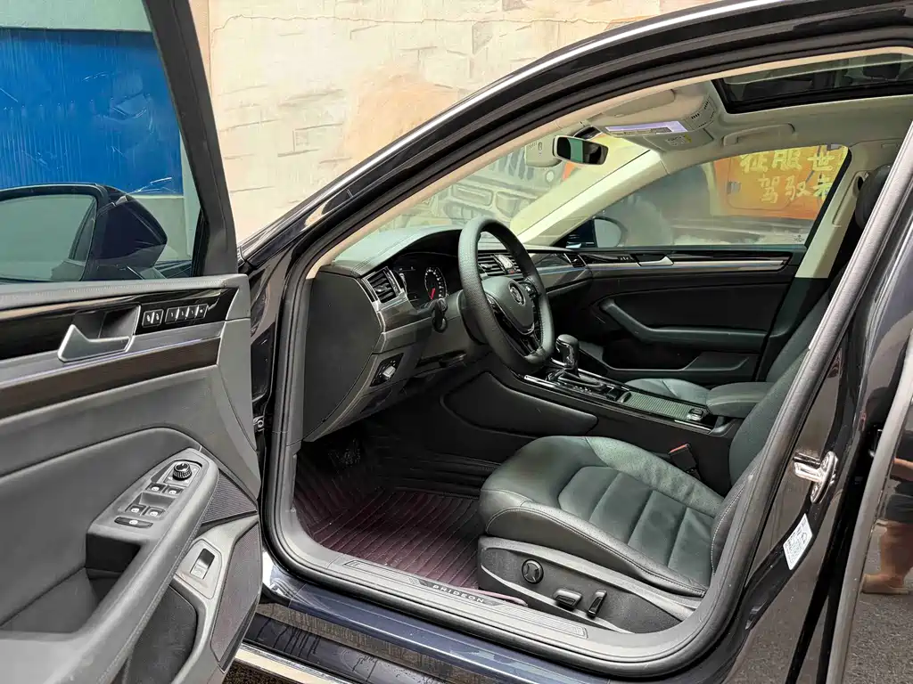 Volkswagen Phideon — миниатюра 7
