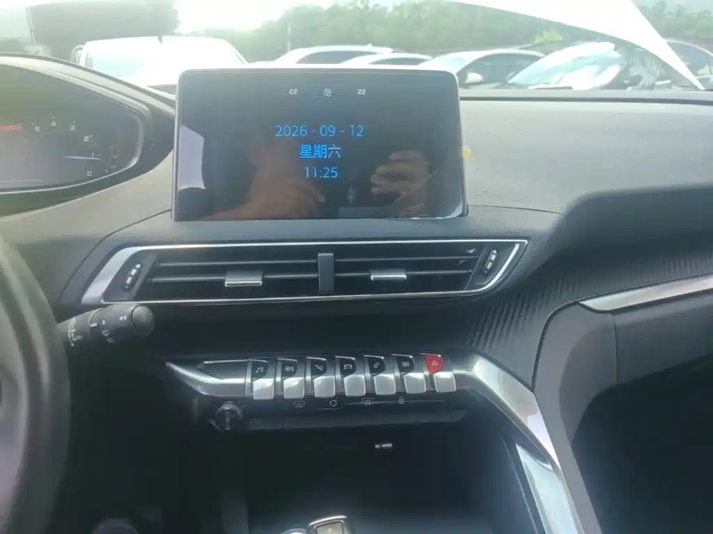 Peugeot 4008 — миниатюра 13