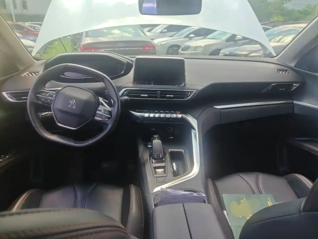Peugeot 4008 — миниатюра 10