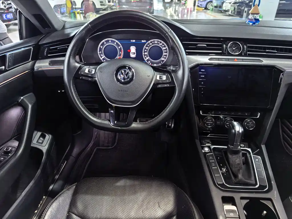 Volkswagen CC — миниатюра 7