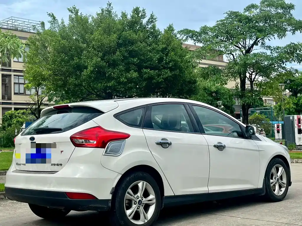 Ford Focus — миниатюра 9