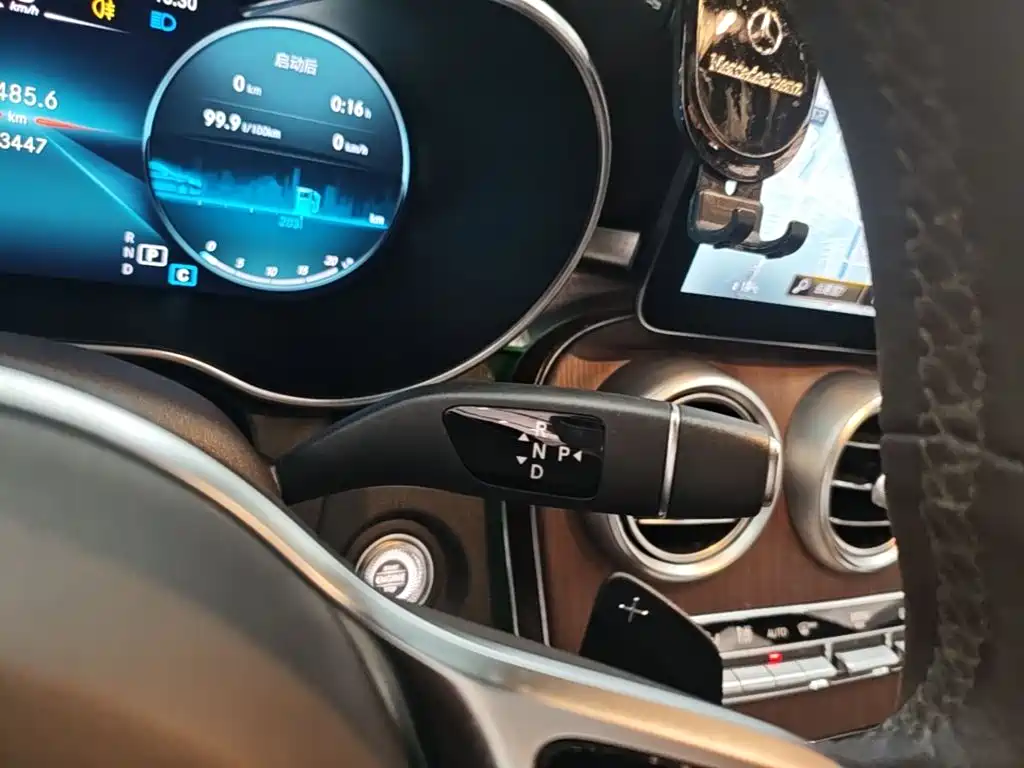 Mercedes-Benz GLC — миниатюра 14
