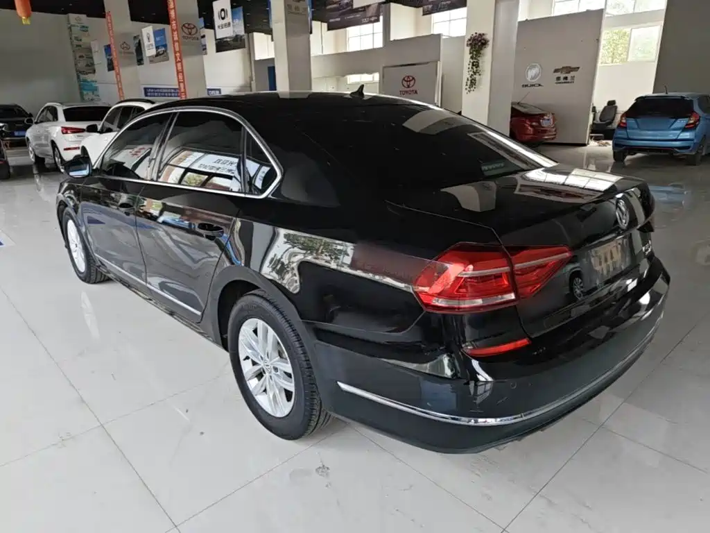 Volkswagen Passat — миниатюра 5
