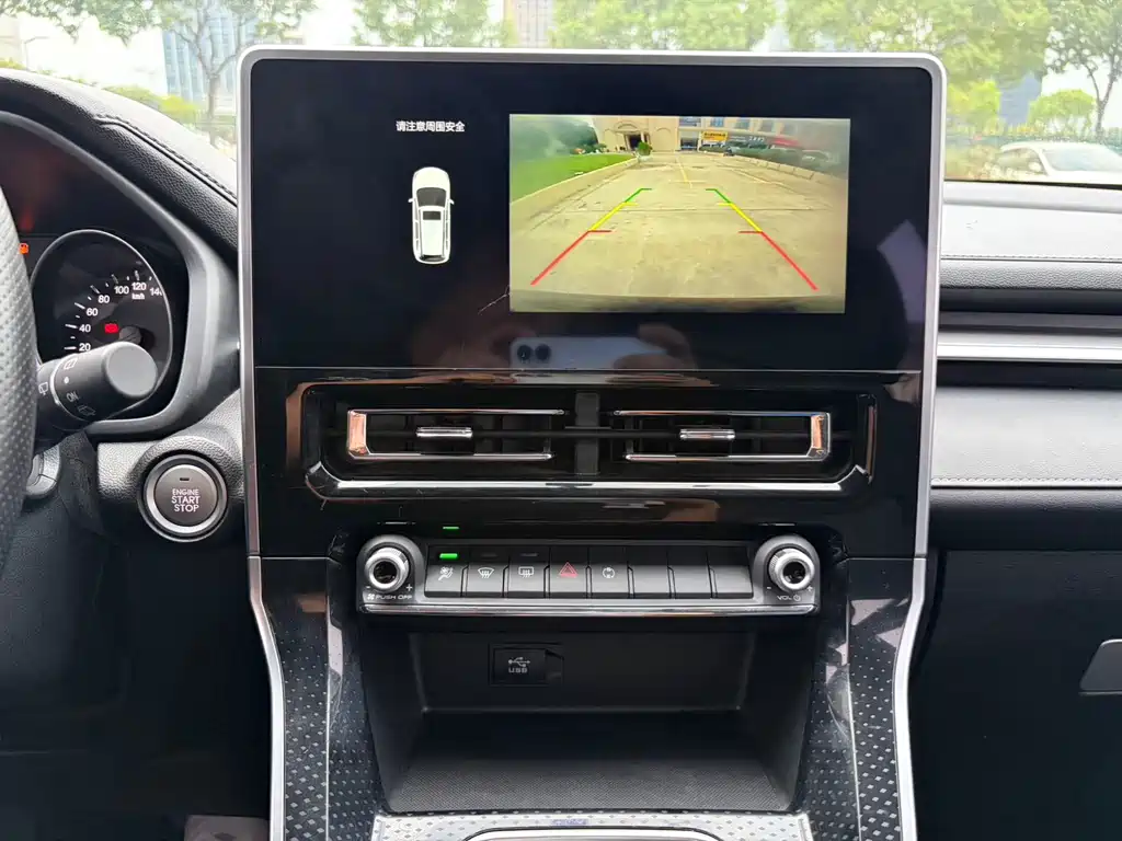 Haval M6 — миниатюра 11