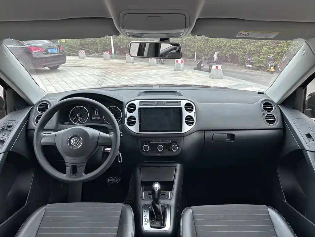 Volkswagen Tiguan — миниатюра 13