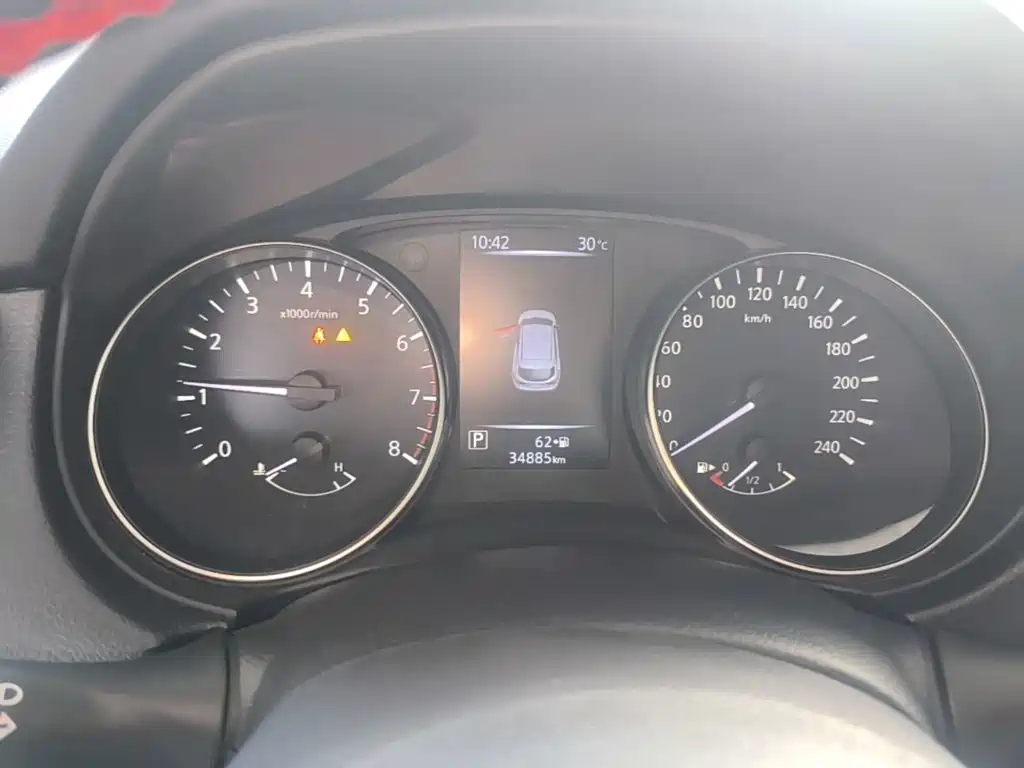 Nissan Qashqai — миниатюра 12