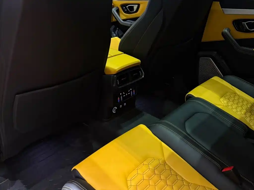 Lamborghini Urus — миниатюра 5