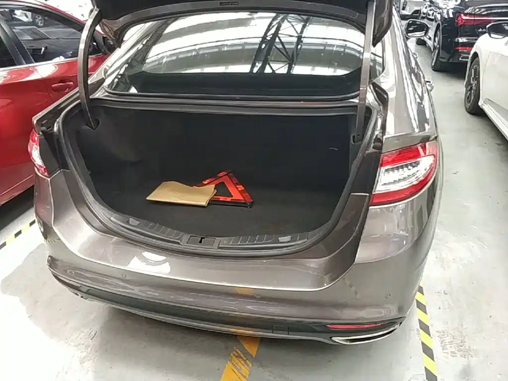 Ford Mondeo — миниатюра 19