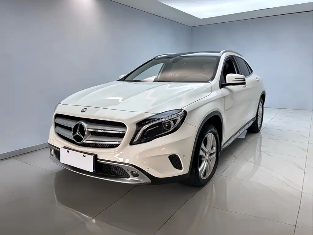 Mercedes-Benz GLA 2016