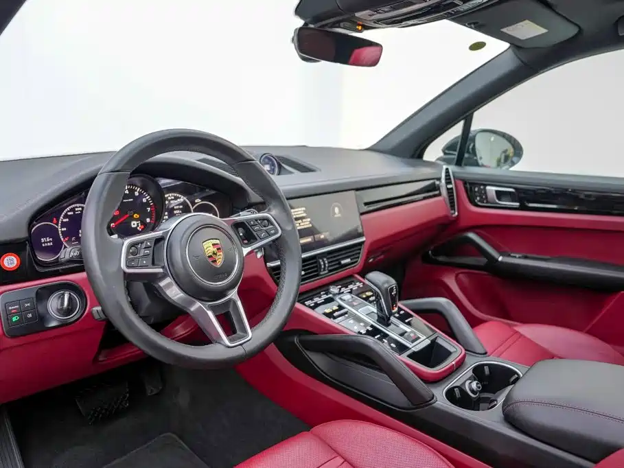 Porsche Cayenne — миниатюра 6