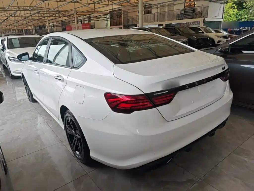 Geely Binrui — миниатюра 5