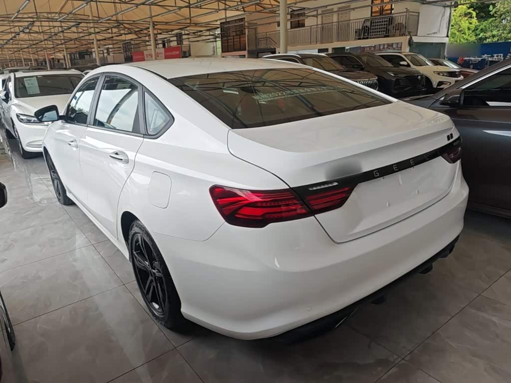 Geely Binrui 1.4 л 2021 г. Белый, пробег 42100 км