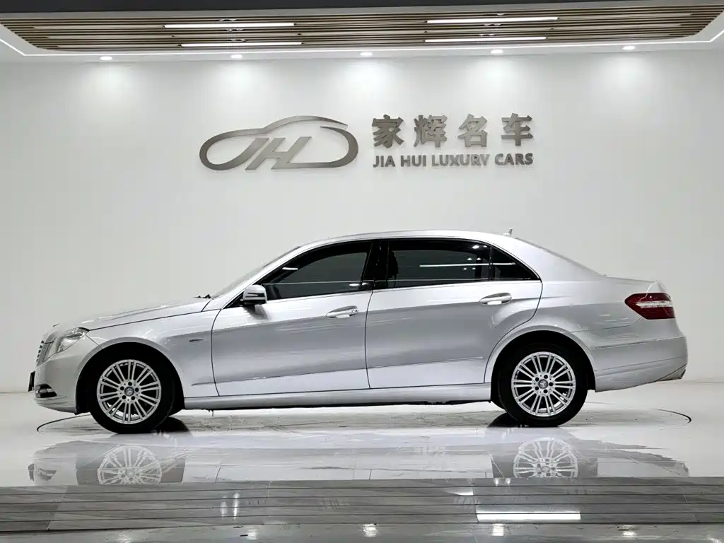 Mercedes-Benz E-Class — миниатюра 4