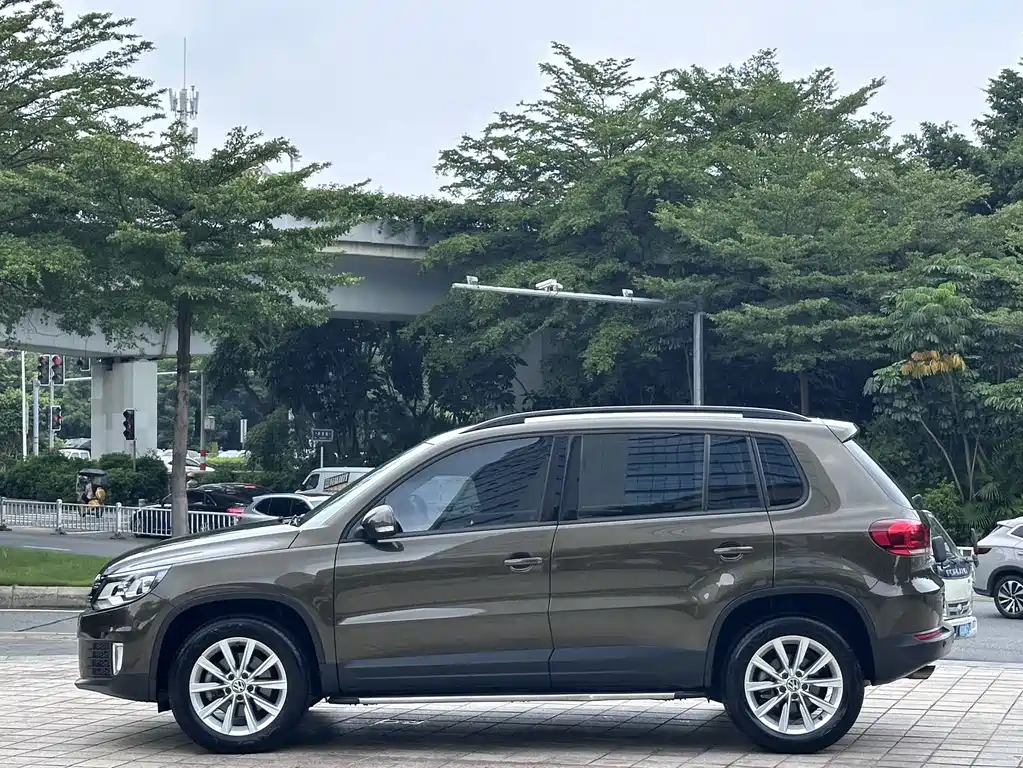 Volkswagen Tiguan — миниатюра 3