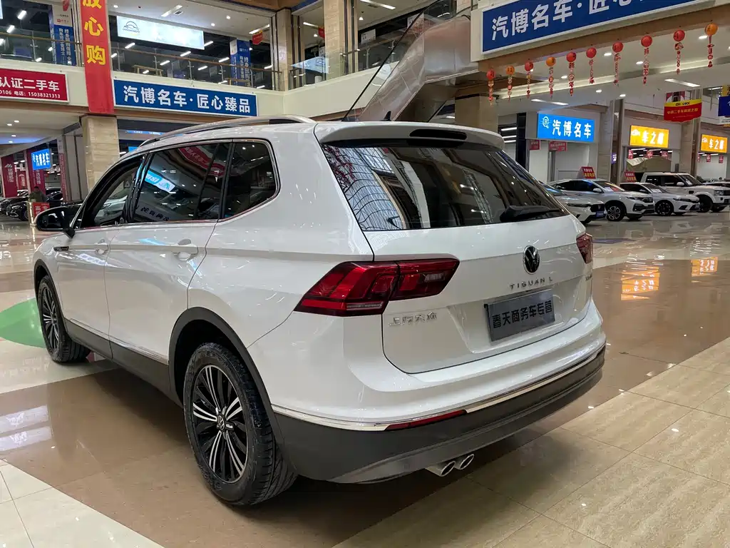 Volkswagen Tiguan L — миниатюра 5
