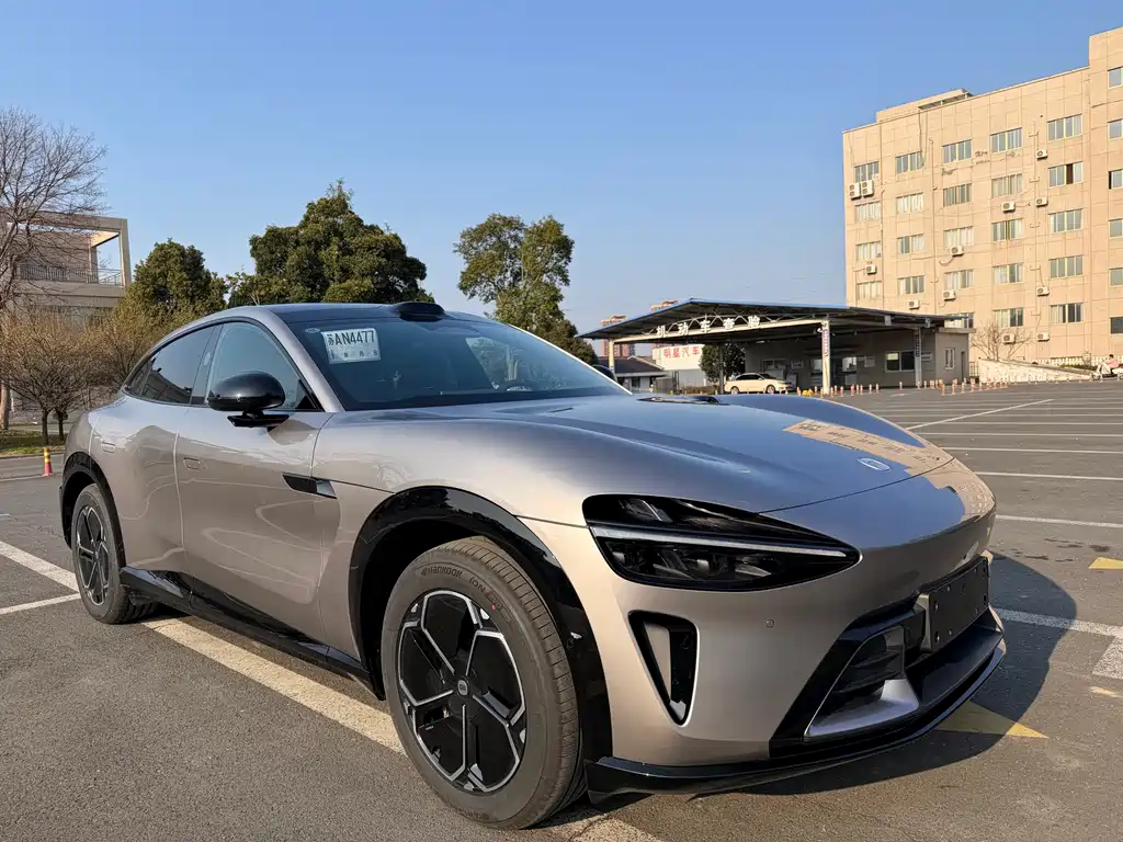 XIAOMI CAR XIAOMI YU7