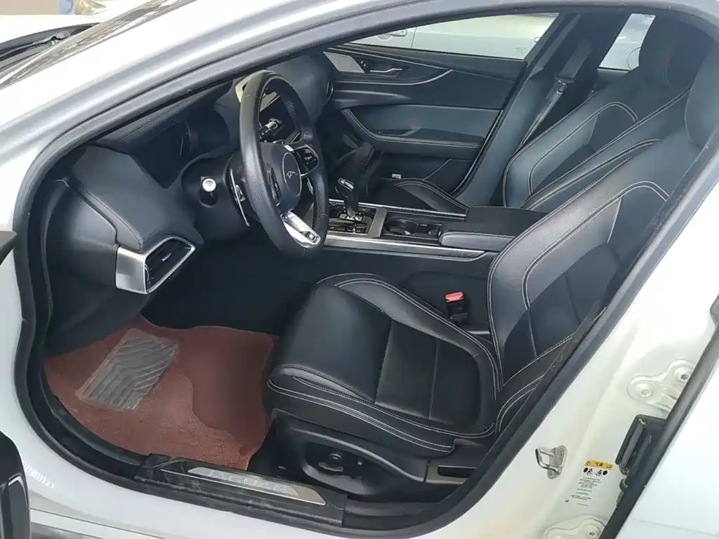 Jaguar XEL — миниатюра 15