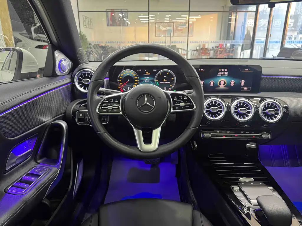 MERCEDES-BENZ A CLASS