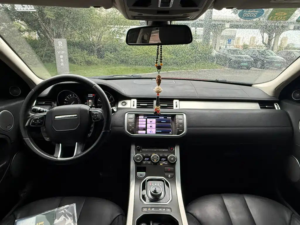 Land Rover Evoque (Import) — миниатюра 9