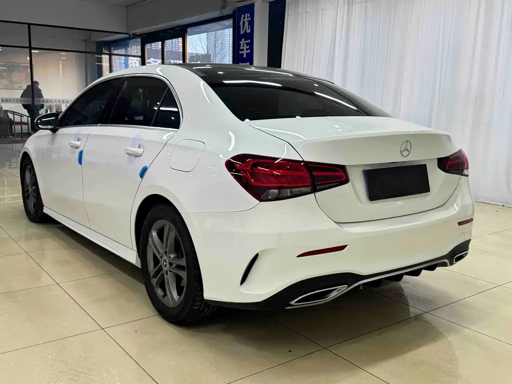 MERCEDES-BENZ A CLASS