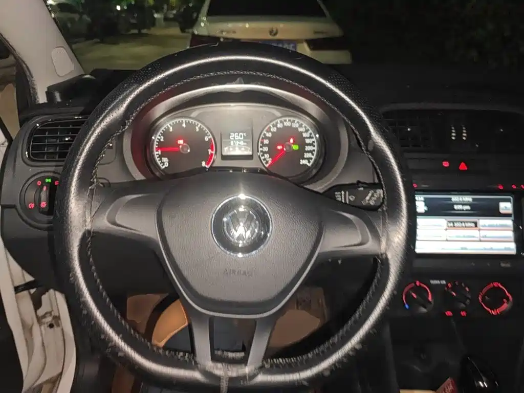 Volkswagen Polo — миниатюра 11