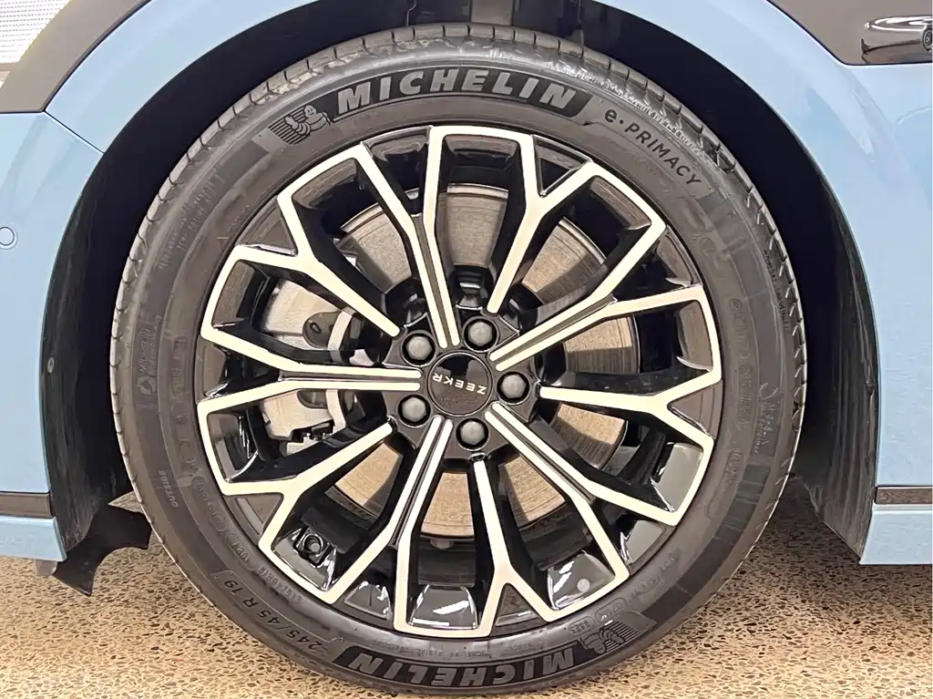 Zeekr Крайний Криптон 007 GT — миниатюра 9