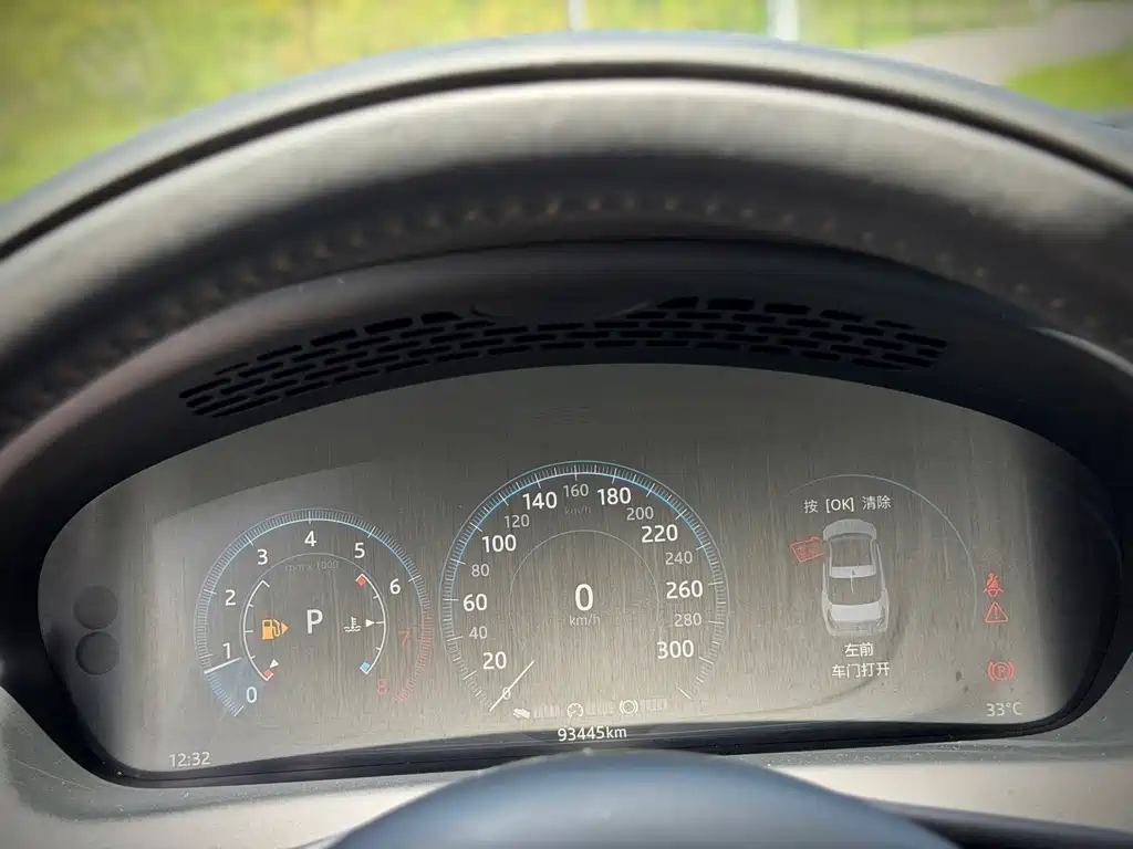 Jaguar XJ — миниатюра 17