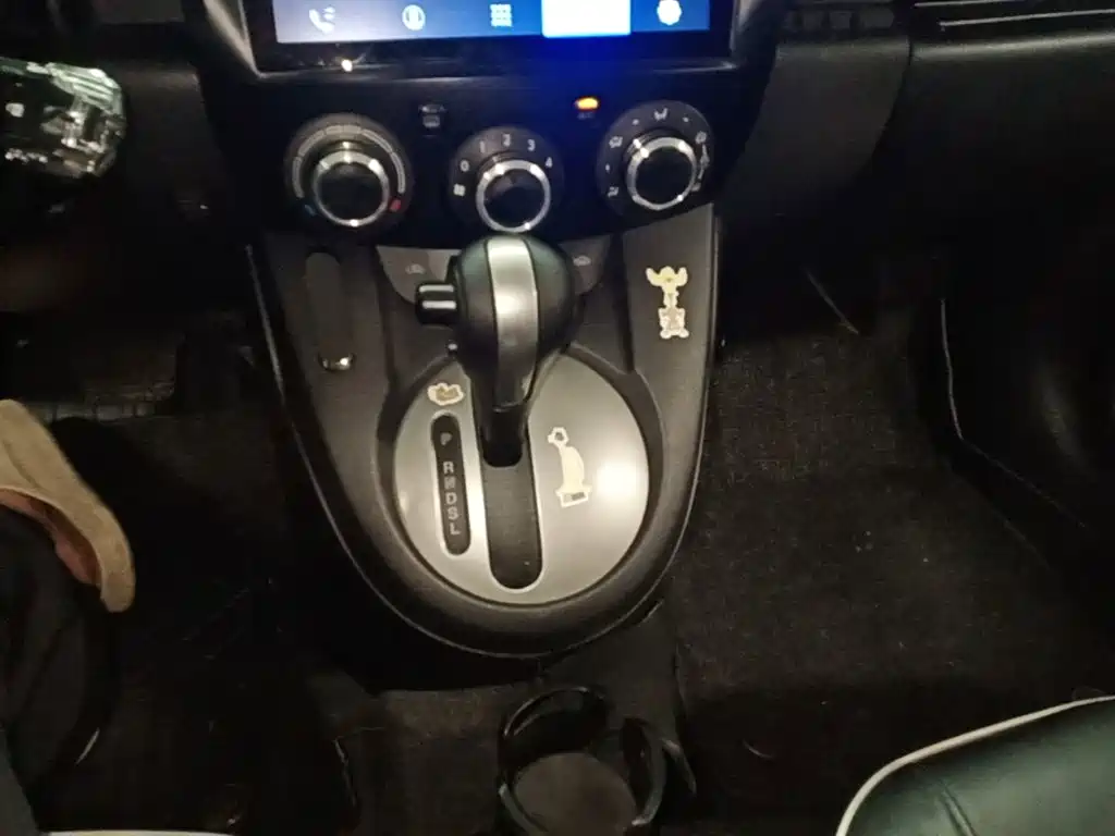 Mazda 2 — миниатюра 14