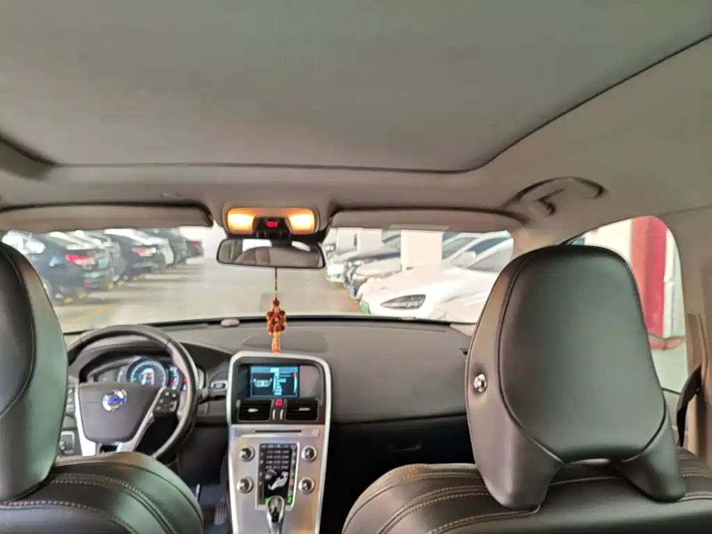 Volvo XC60 — миниатюра 18