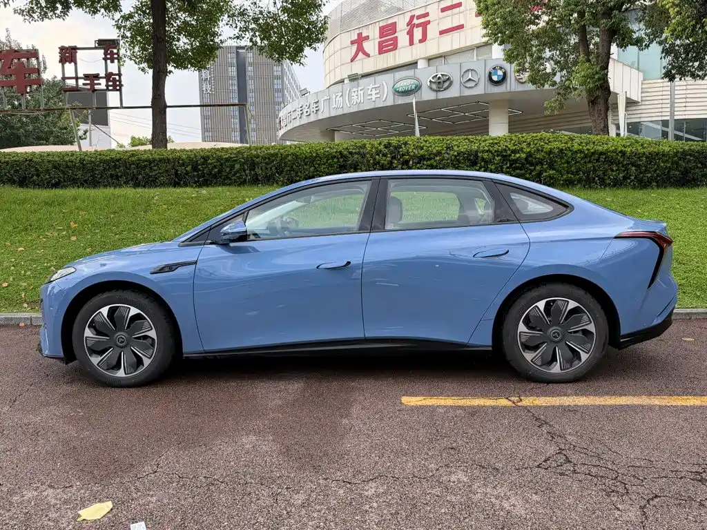 Hongqi Hongqi Tiangong 05 — миниатюра 3