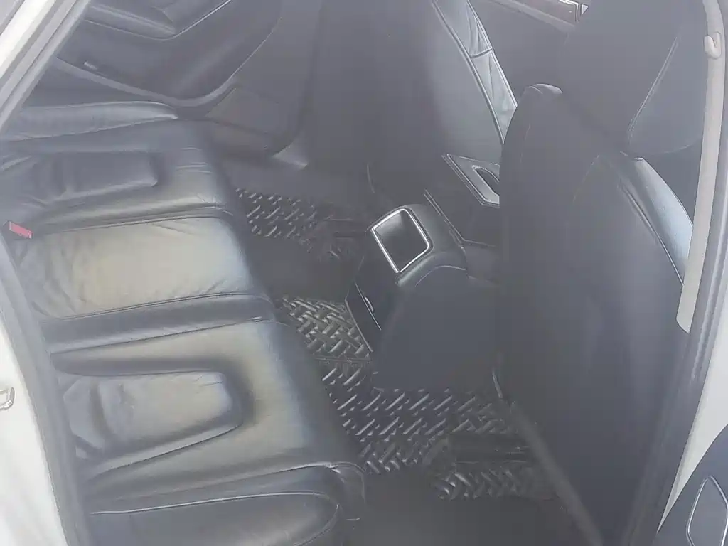 Audi A4L — миниатюра 11