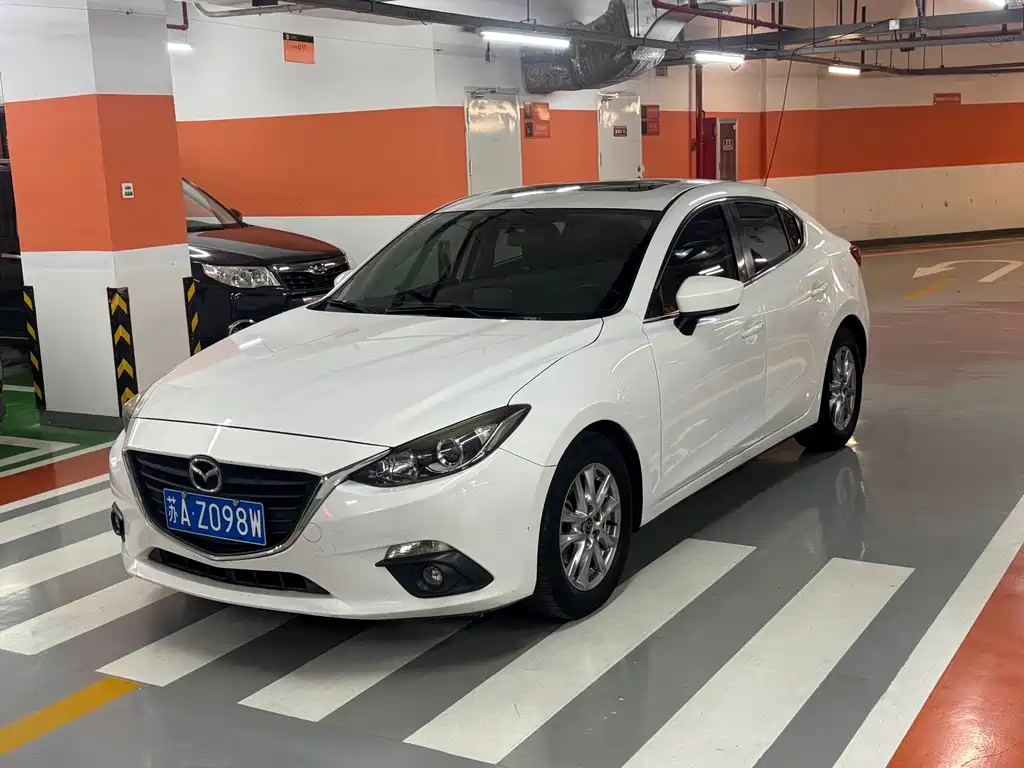 Mazda 3 Axela 2014