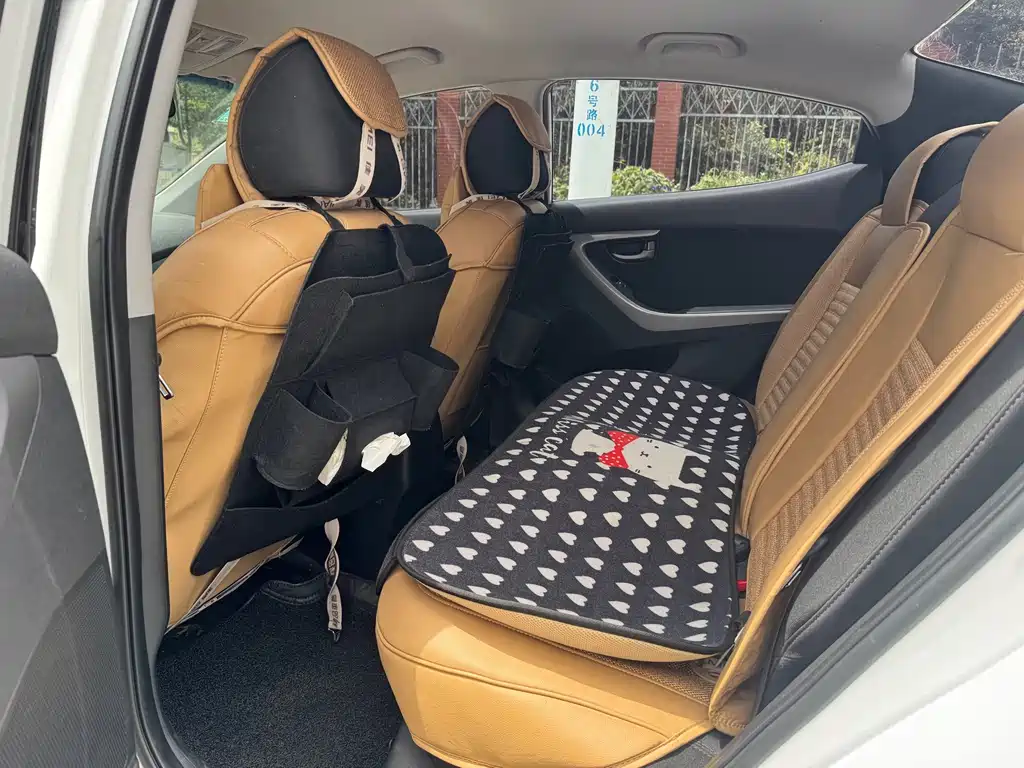 Hyundai Elantra Langdong — миниатюра 9