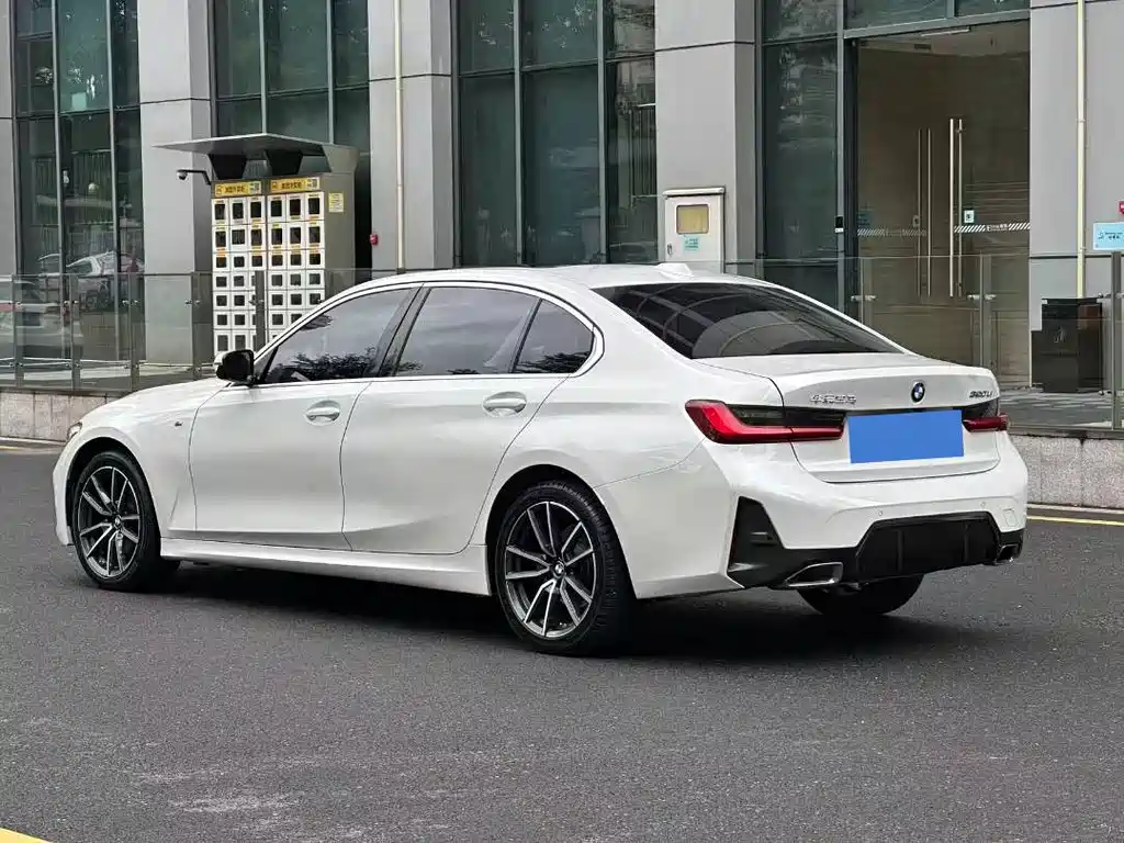 BMW 3 Series — миниатюра 3