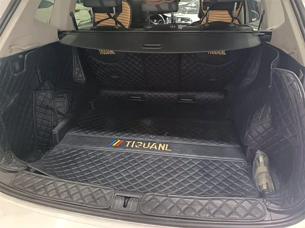 Volkswagen Tiguan L — миниатюра 16