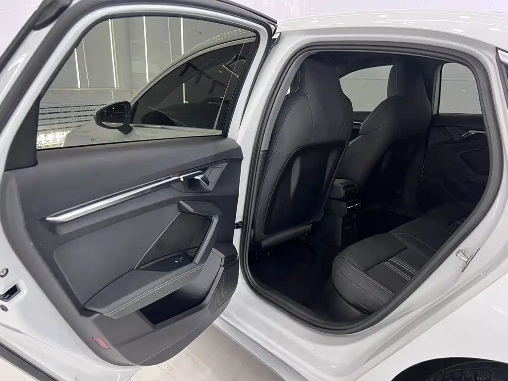 Audi A3 — миниатюра 12