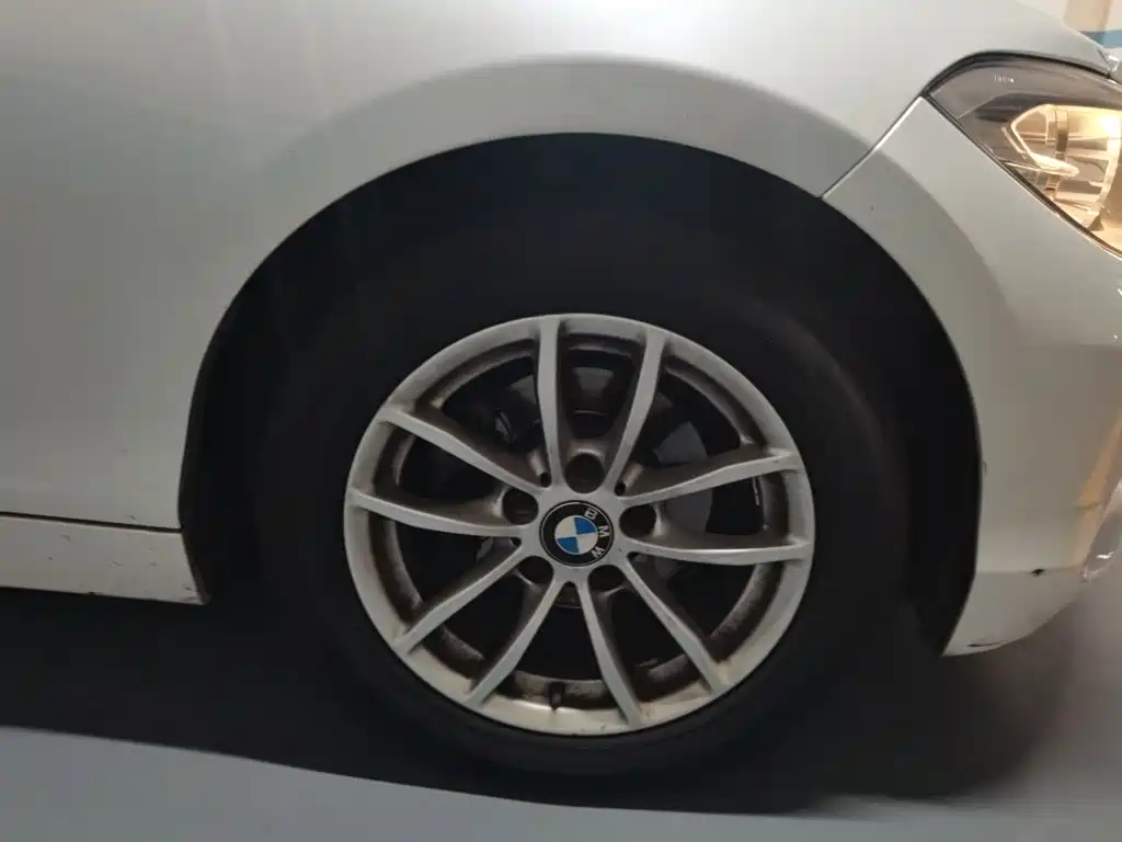 BMW 1 Series (Import) — миниатюра 8
